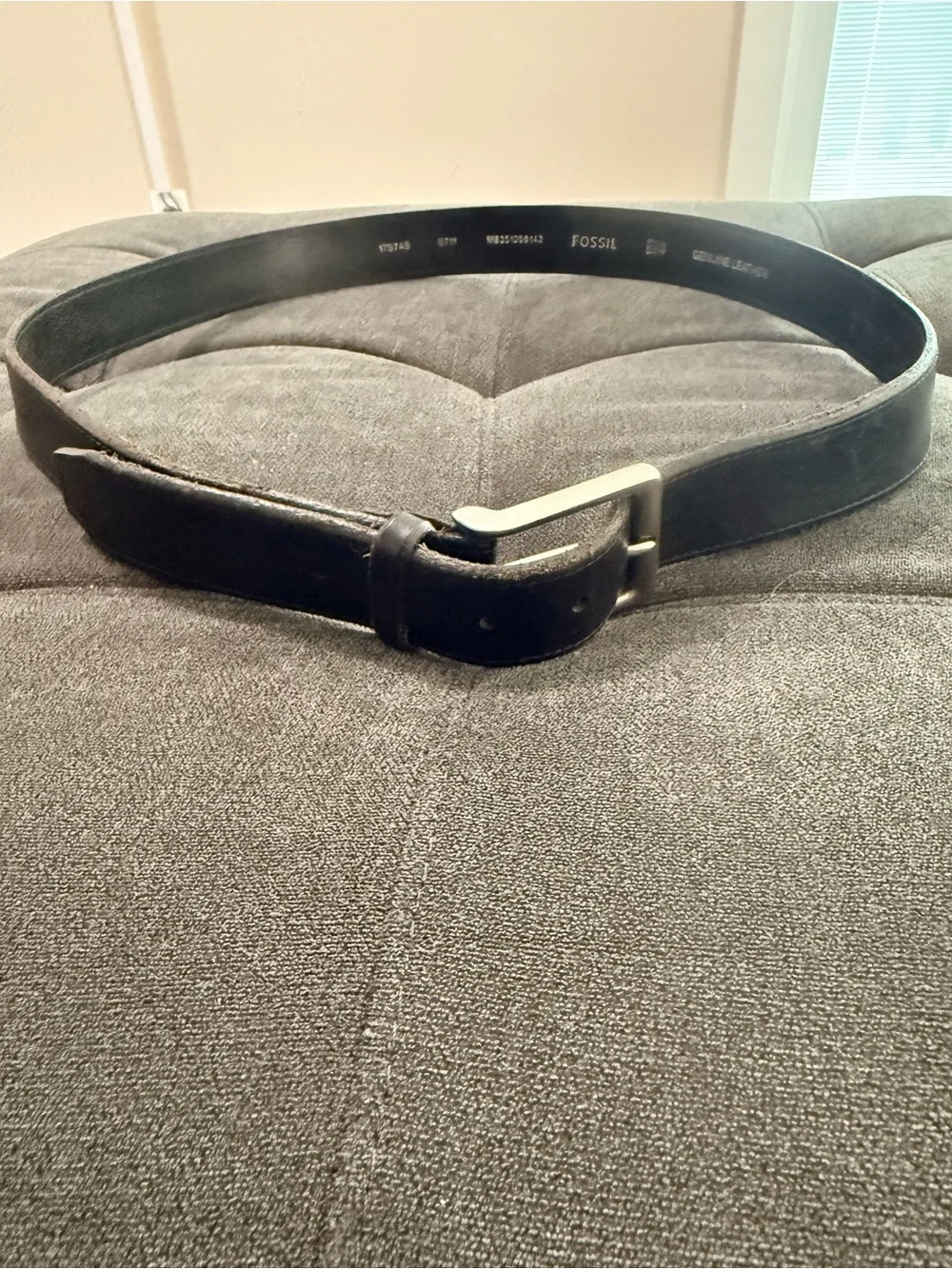 Fossil Black Leather Men’s Belt with Brushed Metal Buckle